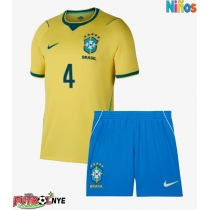 Camiseta Brasil Marquinhos #4 Primera Equipación para niños Mundial 2026 manga corta (+ pantalones cortos)
